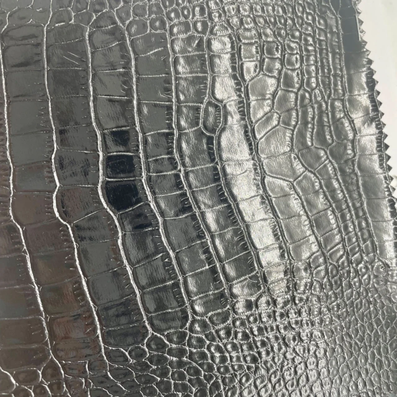 New shiny serpentine multicolor optional jacket fabric skin fabric snake faux pu leather snake skin leather fabric for clothing