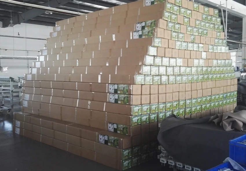 Выдвижной наружный тент с ручным и электрическим управлением сертификат CE