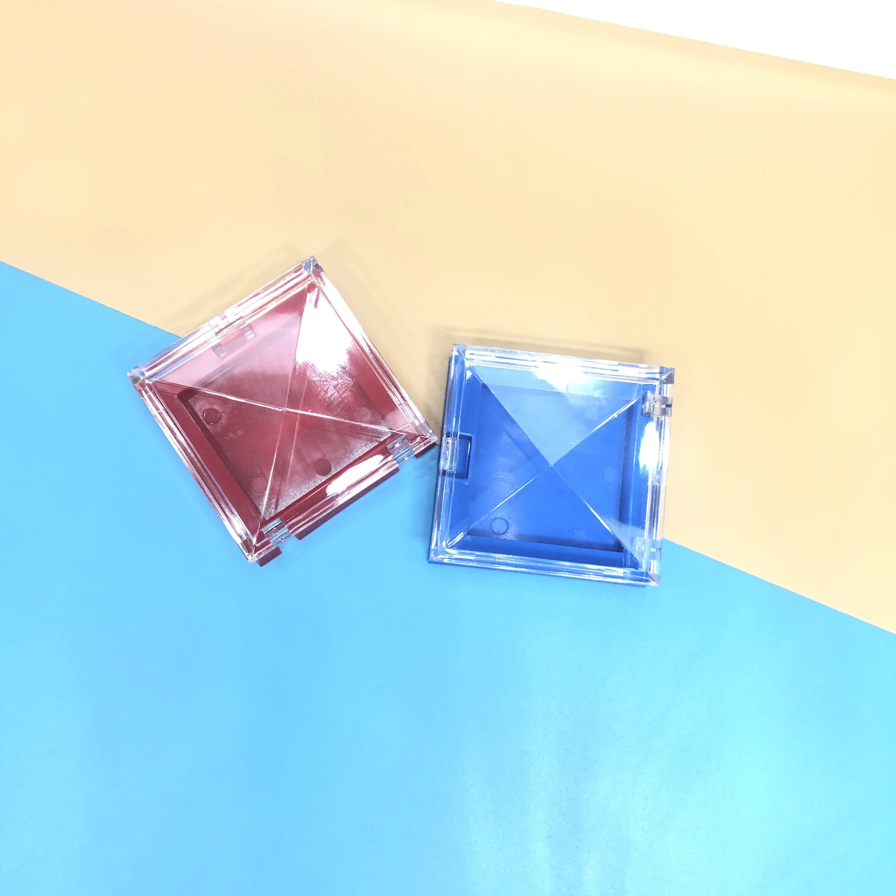 Пустая палитра теней для макияжа на заказ Компактные матовые тени век с естественной этикеткой жидкие водостойкие логотипом