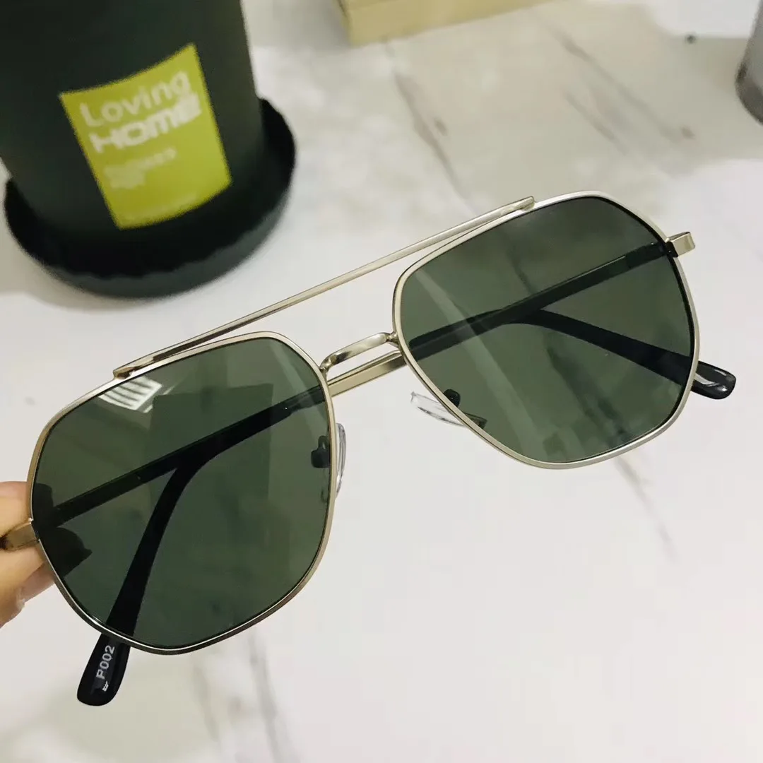 
New Fashion Sun Glasses Outdoor Sun Protection Cool Classic Kid Sunglasses 