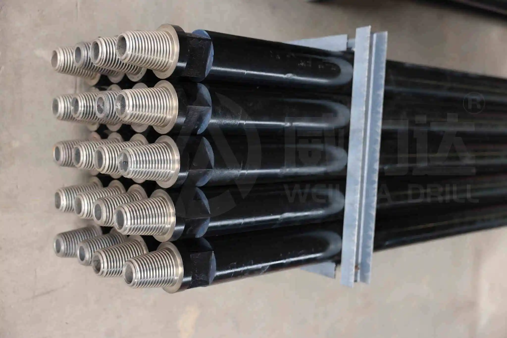 Perfect Quality DTH Pipe and Box-Pin Adapter for Down The Hole Drilling Drill Rod