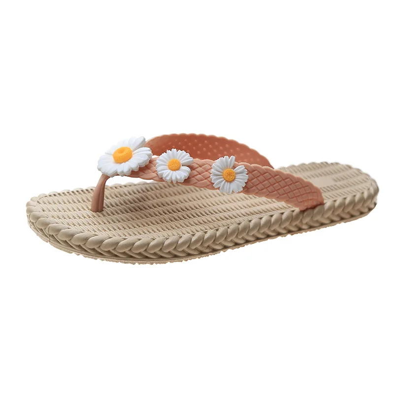 2022 new summer net red fashion small daisy sandals Korean version of ins students wear flip-flops outside the beach
