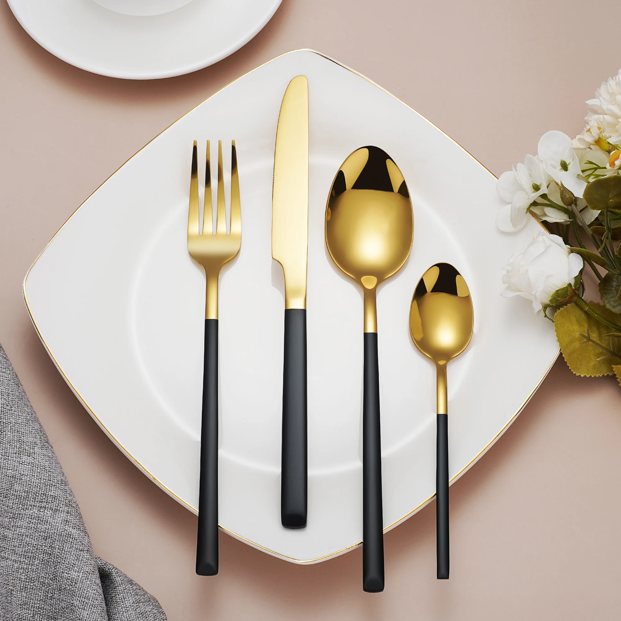 Portable Black Gold Forks Spoons Knife Restaurant Retro Silverware Reusable Lightness 4pc Flatware Stainless Steel Cutlery Set