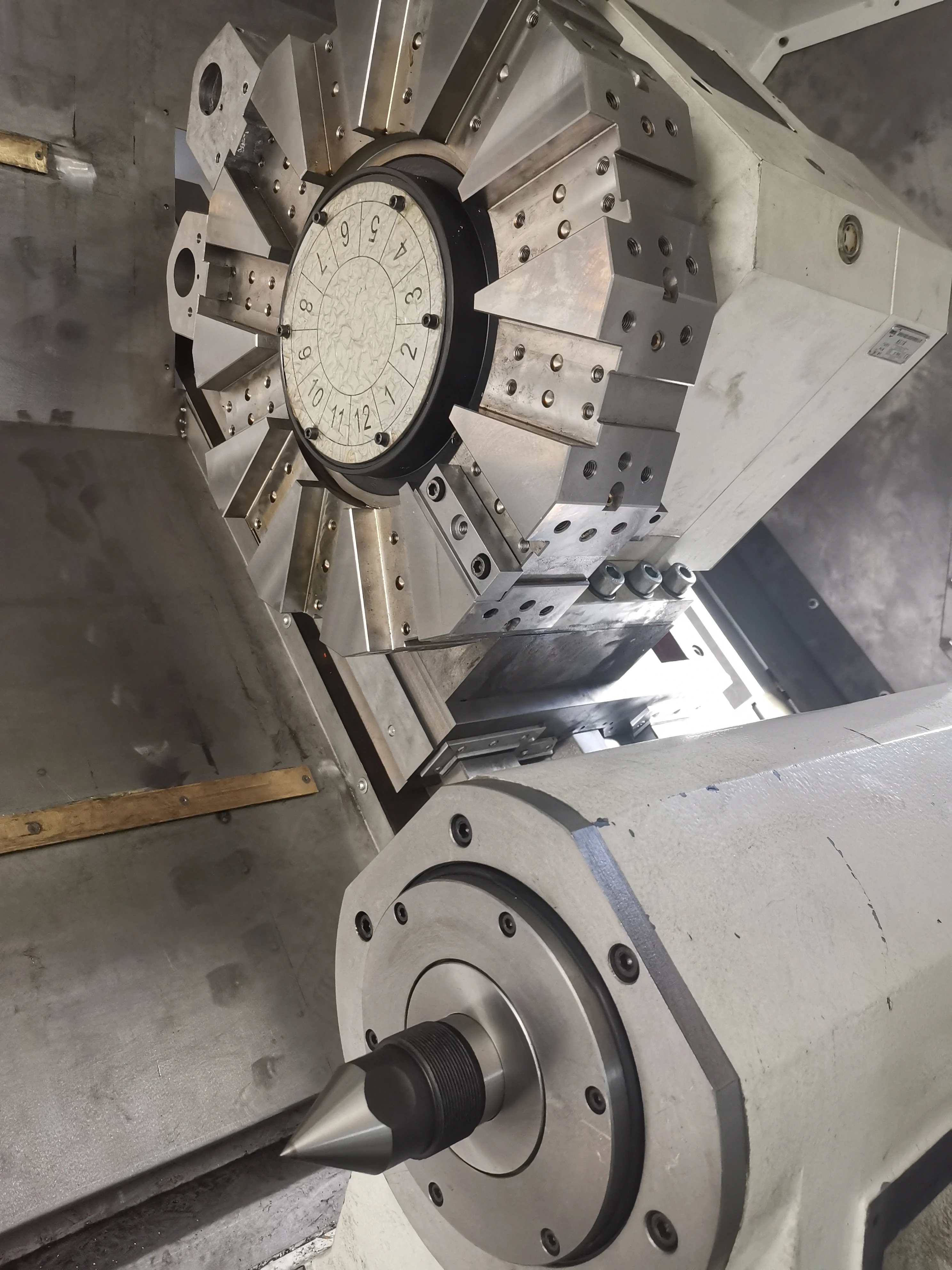 Cnc auto lathe DLD40M slant bed CNC lathe