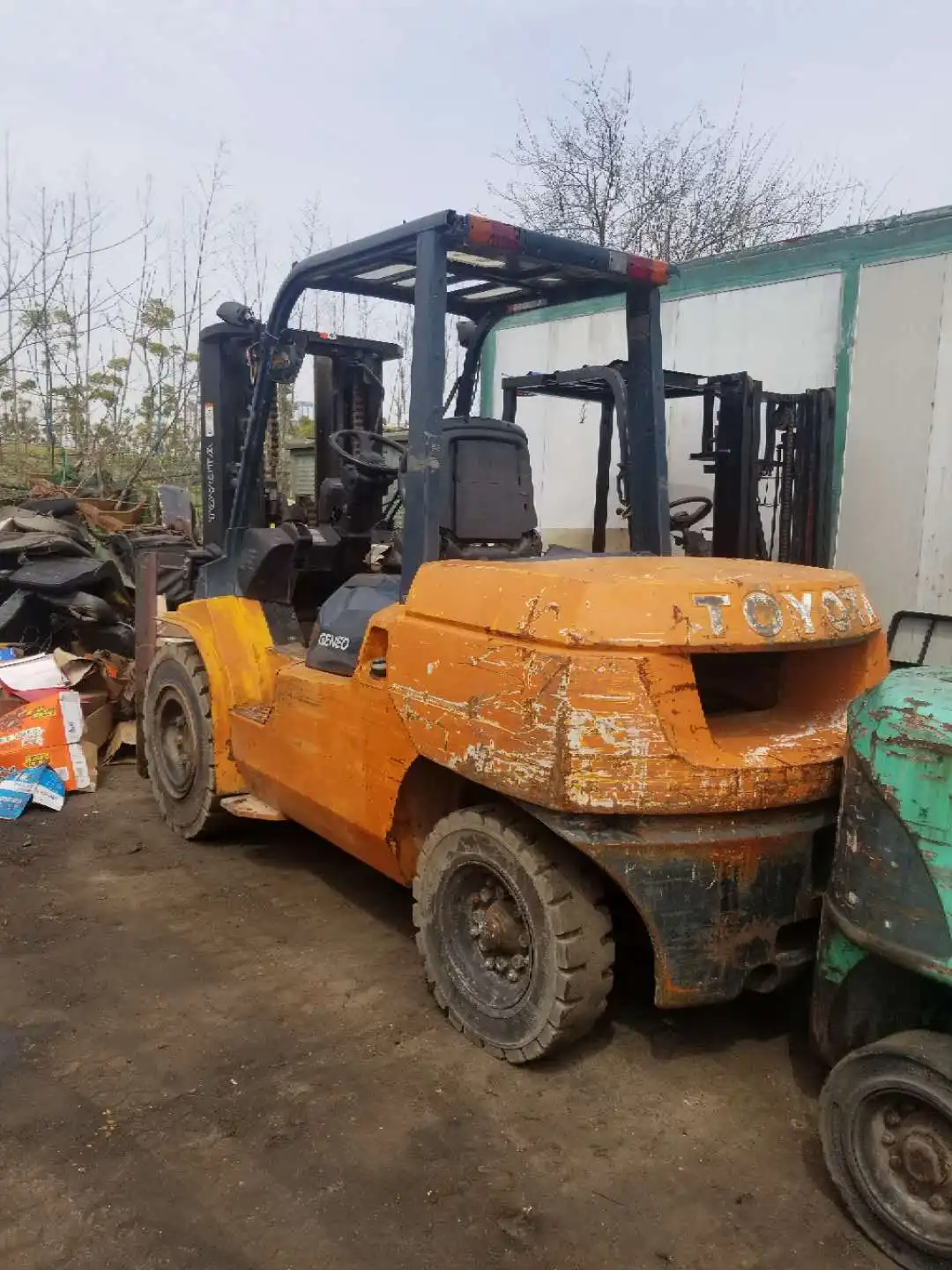 Used original color Toyota 3 ton forklift  Diesel Engine 3 ton 3.5 ton 4 ton Forklift  Fork Lifter for sale