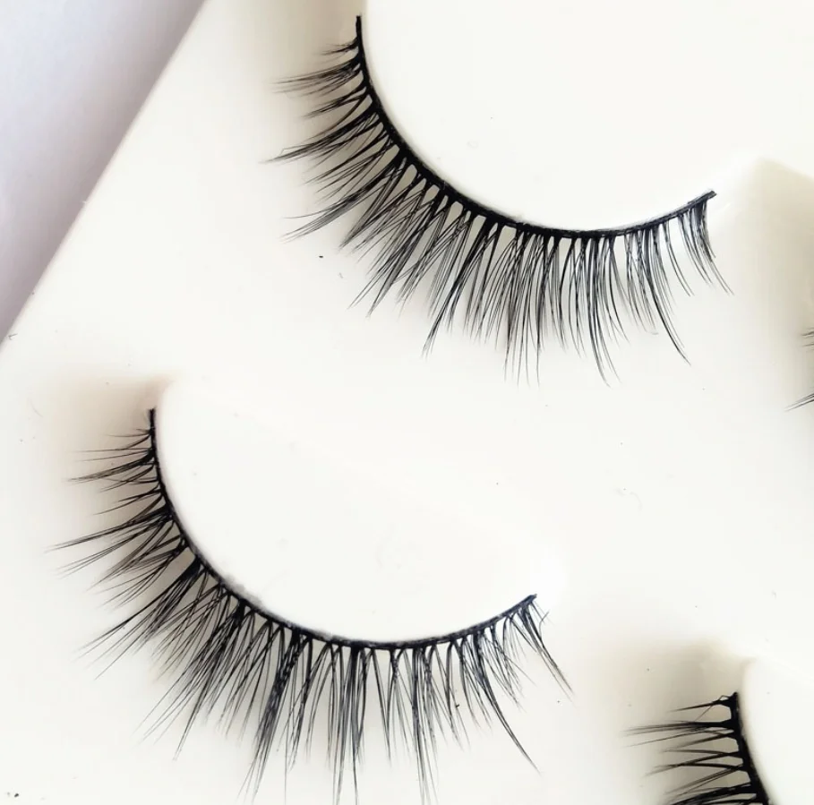 
Wholesale False Eyelashes 18mm Mink Eyelash Vendor With Custom Packaging 