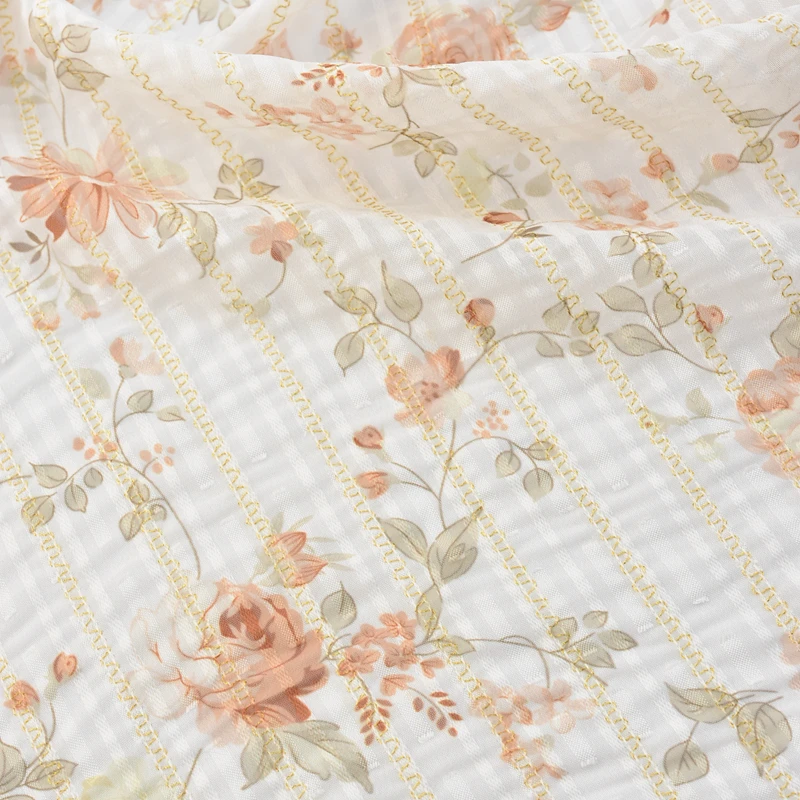 New vintage rose print embroidered stripe chiffon fabric pleated jacquard crepe chiffon fabric with printed flowers