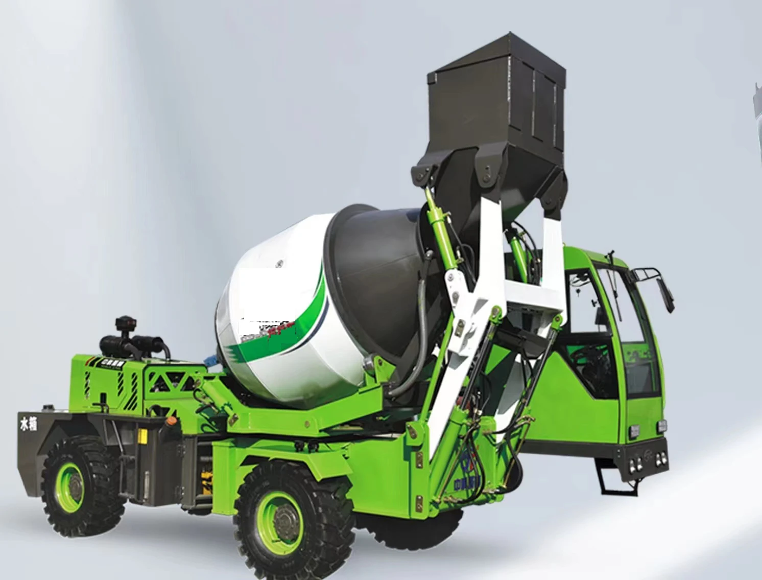 2.0 Cubic Meter Mobile Self-loading and Pump Trailer Feeding Self Loading Concrete Mixer Truck