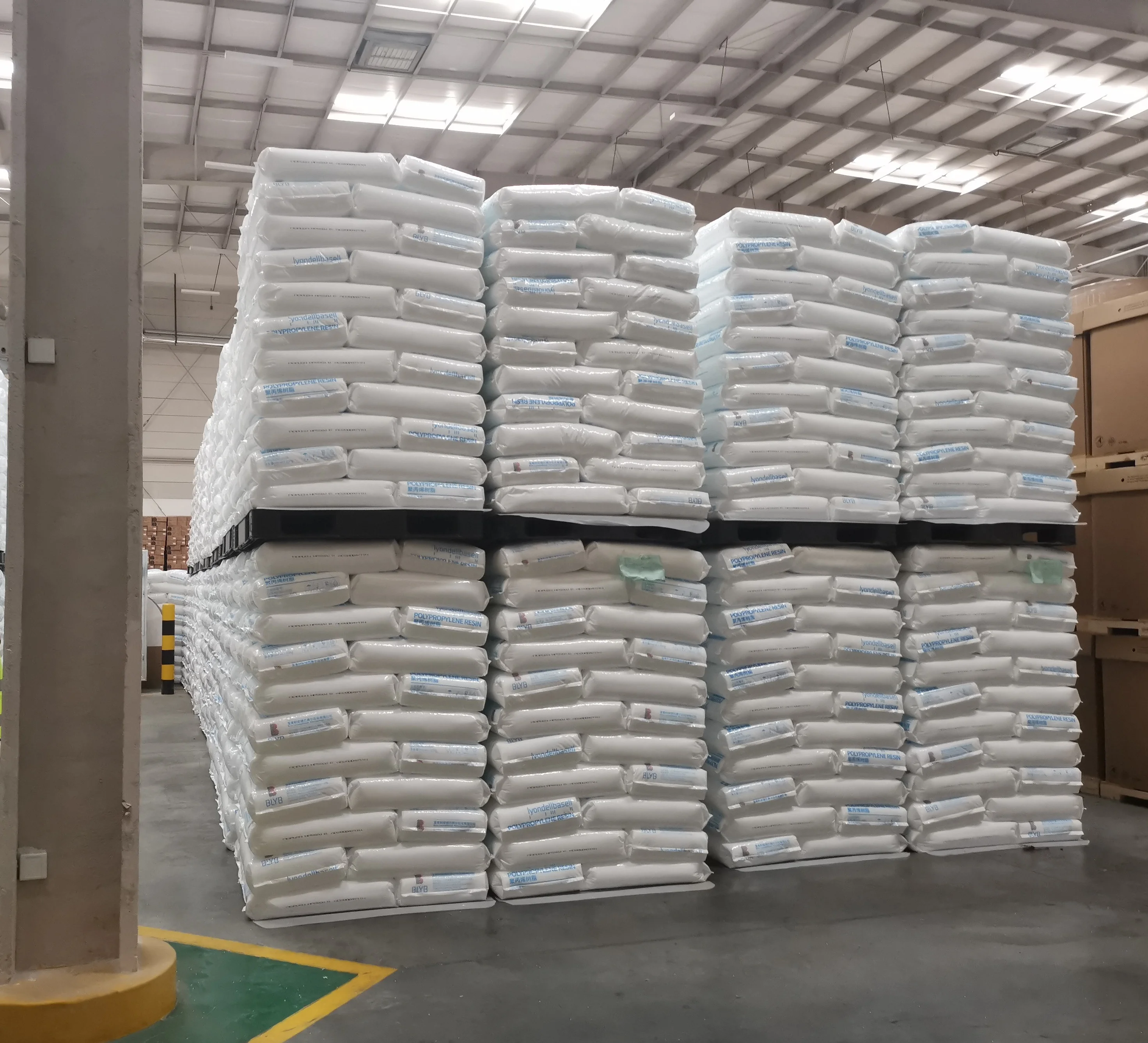 Basell Virgin HDPE Film Granules Low Destiny  Polypropylene Homopolymer/ PE granules/virgin material