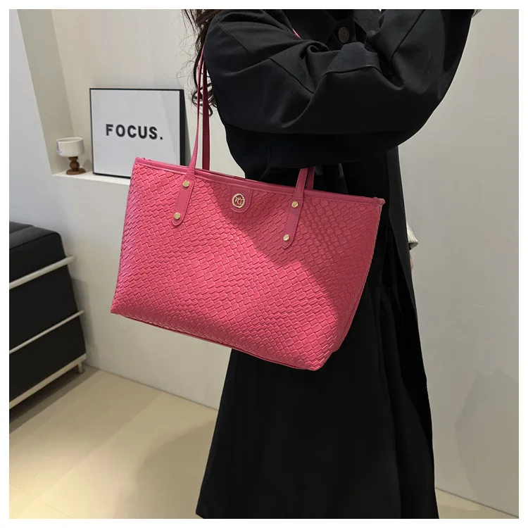 New Fashion Handbags Light Lady High Capacity Tote Bags Lady Design Purses For Ladies