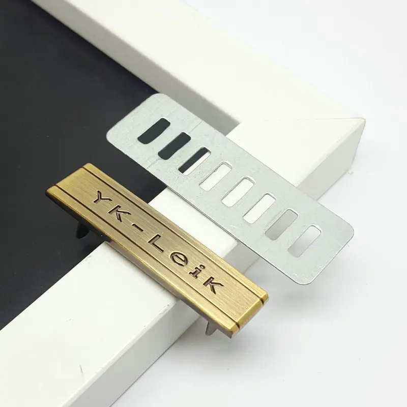 Bag Hardware Accessories Customized Brand Logo Gold Label Black Letters Metal Plate Logo For Bags