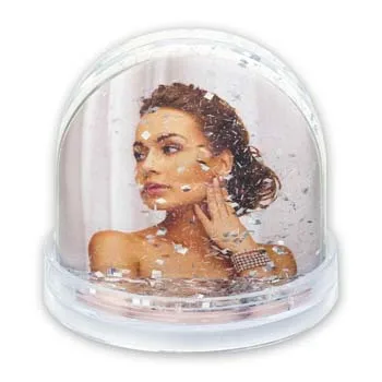 Custom-Made Christmas Snowball Water Globe Empty Resin Souvenir Gift Photo Frame with Acrylic and Plastic Material