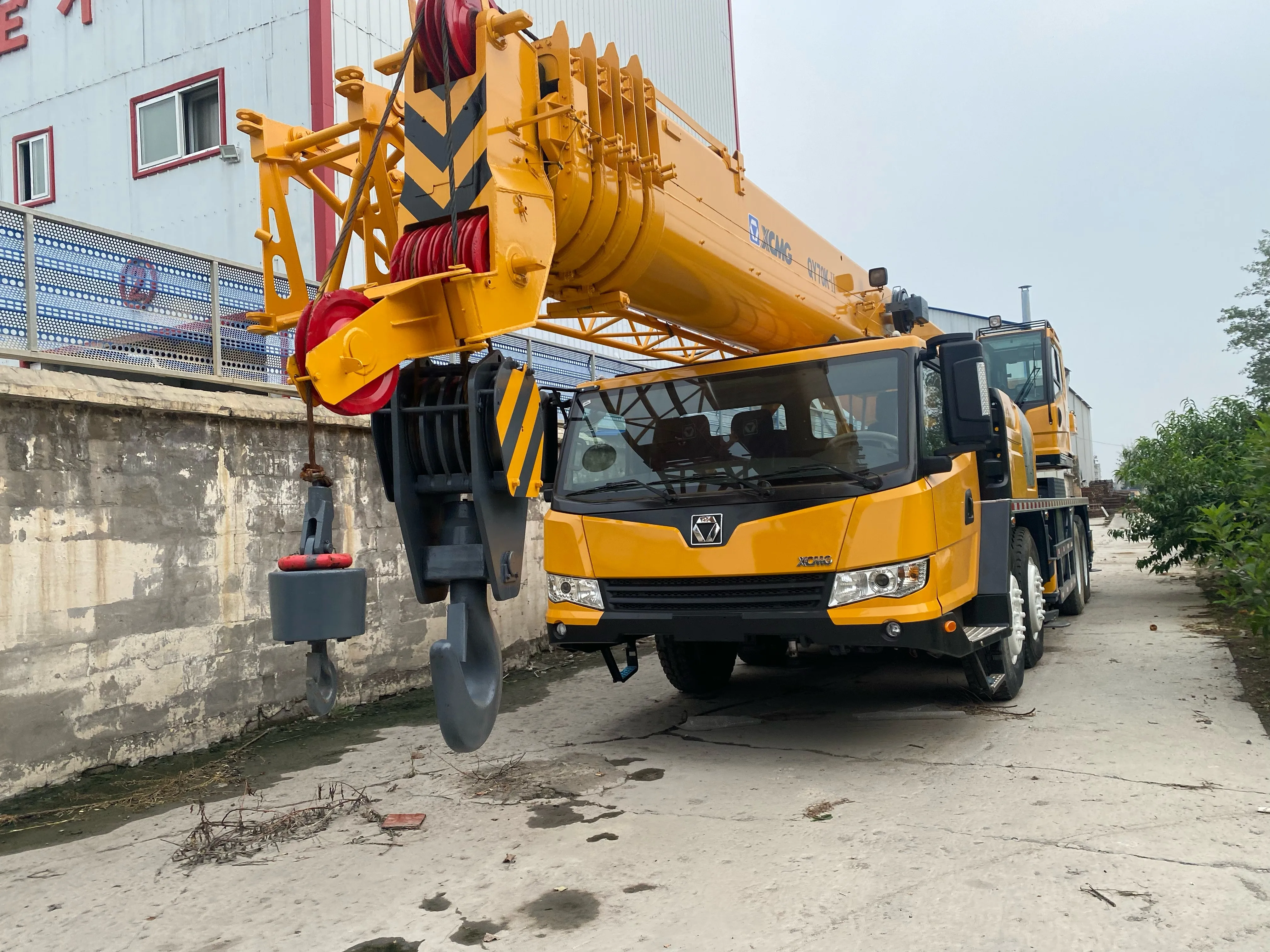 Good Quality Top brand XCM-G  QY130 lifting machinery New 130Ton Mobile pickup Truck Crane With Good price