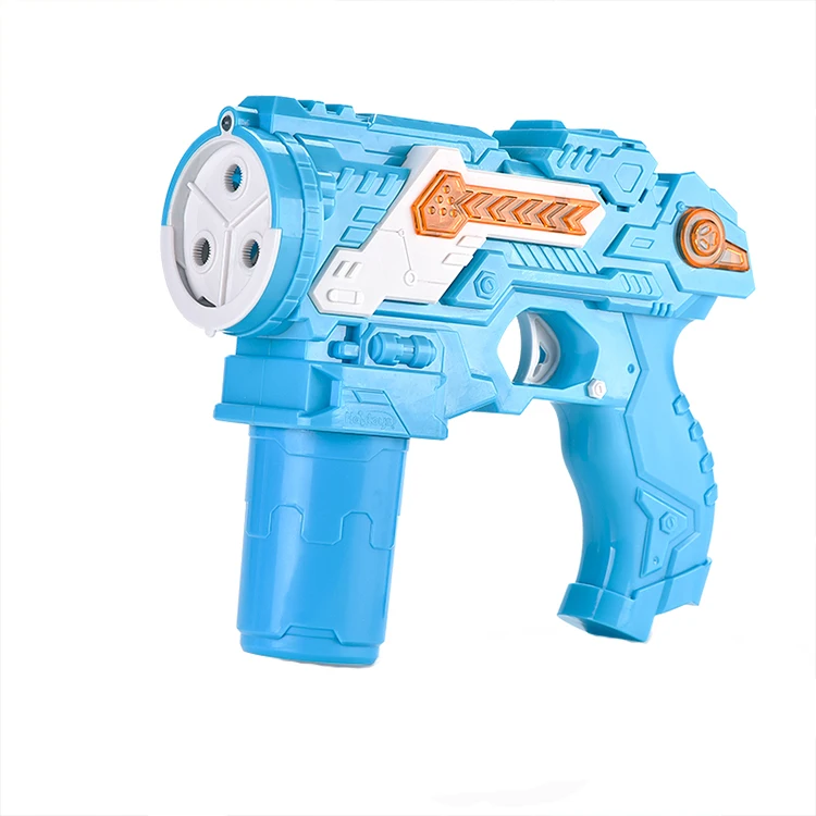 Wholesale children outdoor automatic blowing gun soap toy bubbles mini bubble guns with light and batteries
