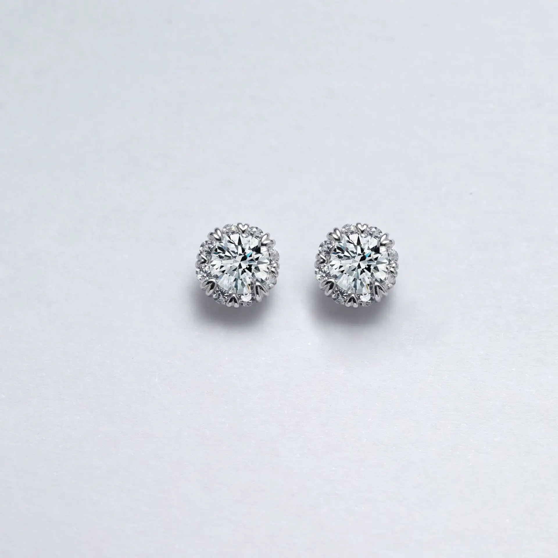 classic design fashion jewelry 925 sterling silver screw back  diamond moissanite vintage women earrings