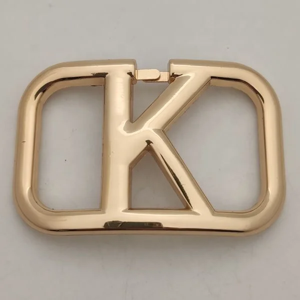 
Простой Гладкий квадратный логотип k золотого цвета для женской обуви 