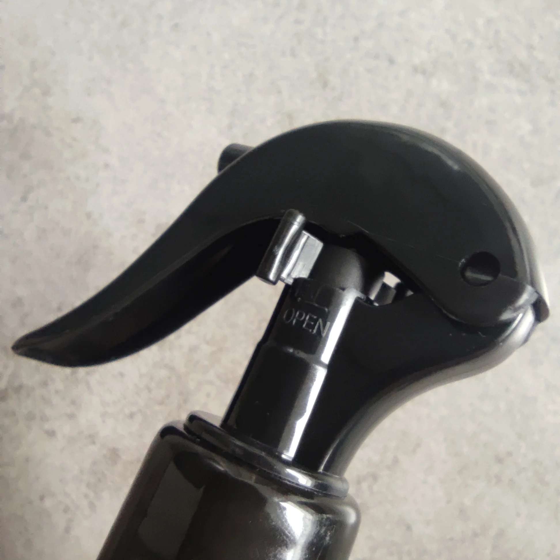 20/410,24/410,28/410,24/415 20 24 28 mm mini trigger sprayer customized wholesale mouse sprayer pump caps bill water spray