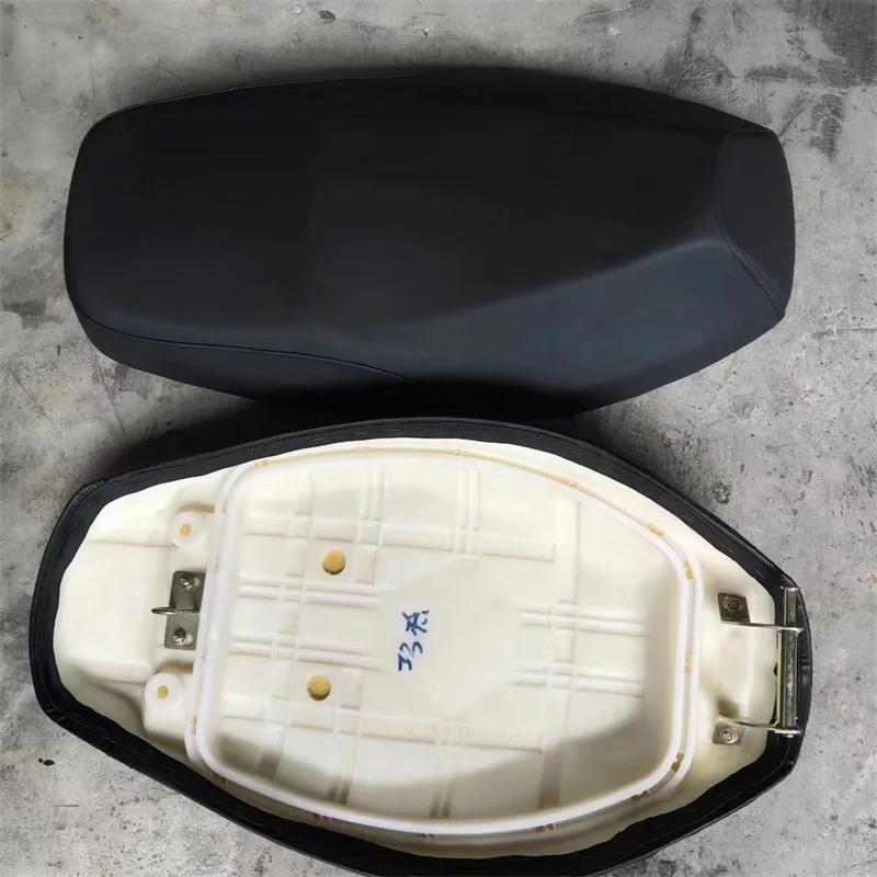 Direct Sale Motorcycle Seat Saddle Scooter Qiaoge GY6 125CC Electric Scooter Seat for Yamaha Scooter
