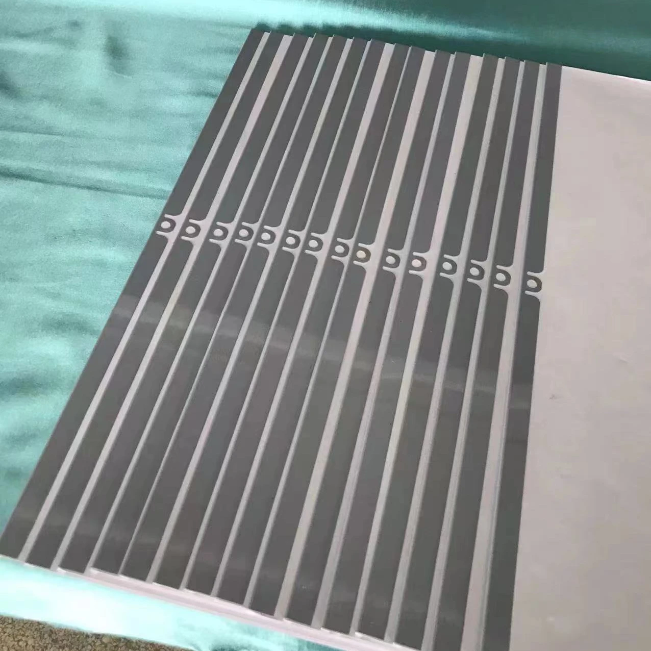 automatic wall calendar binding used slides binding calendar rimming machine fast speed automatic calendar strip binding machine