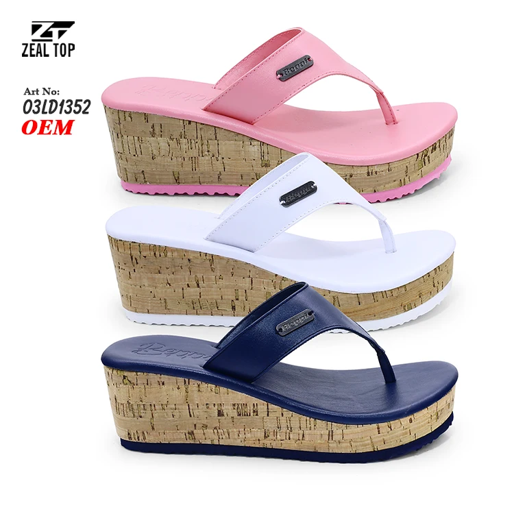 Женские шлепанцы на толстой подошве эксклюзивный дизайн для отдыха высоком каблуке танкетке лето