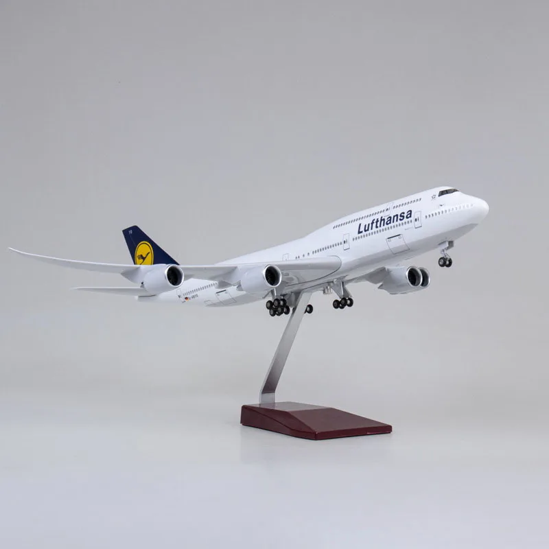 1/160 Scale 47CM Deutsche Lufthansa The Boeing 747-8 Aircraft Model Civil Aviation Passenger Aircraft Simulation Decoration Gift