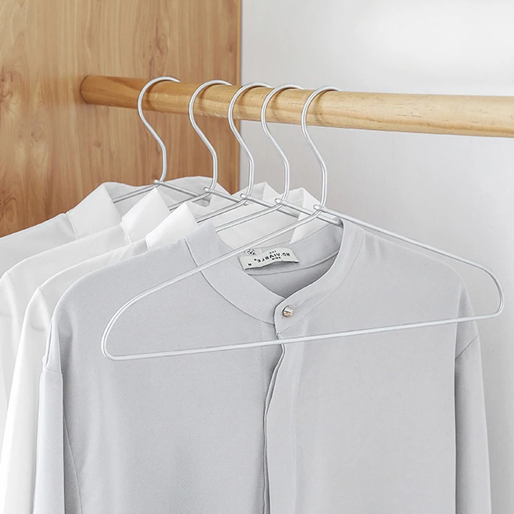 aluinium wire hanger (1)