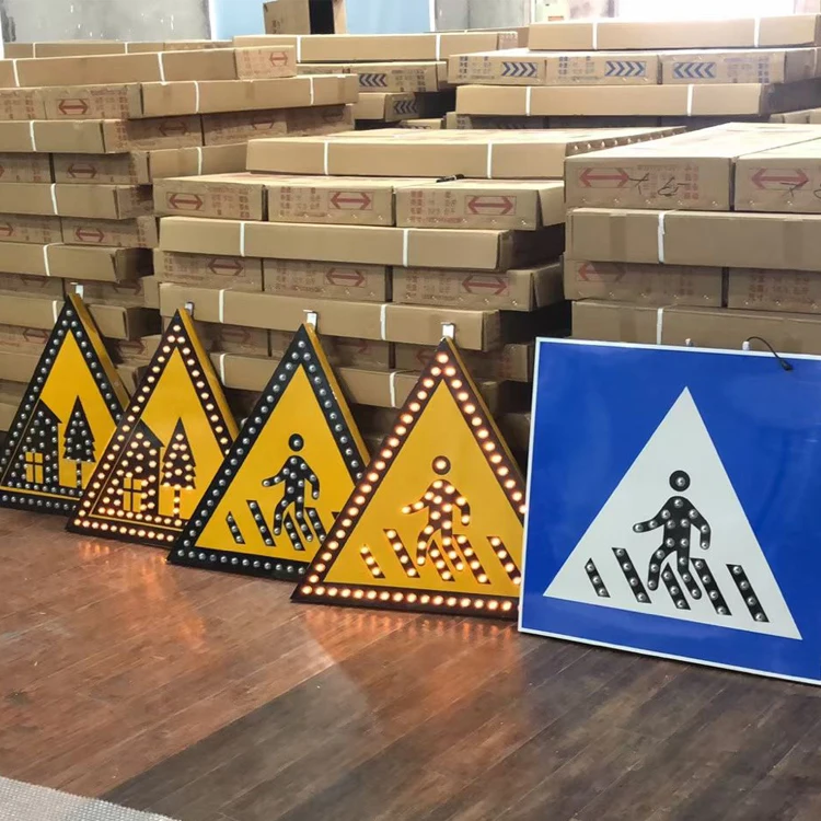 Wholesale all types LED flashing traffic signal light traffic warning signs