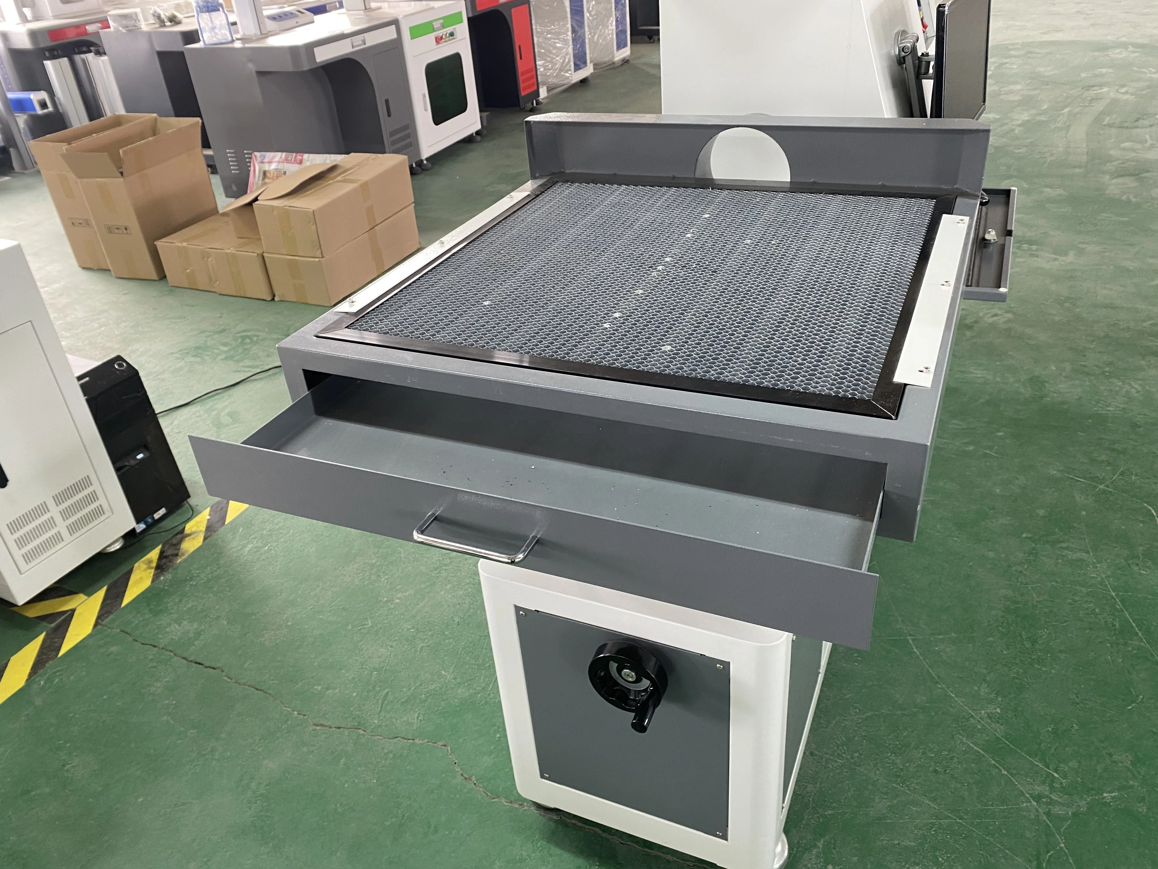 3D dynamic focus CO2 Laser engraving  machine jeans wood leather paper cards large format Laser marking cutting machine