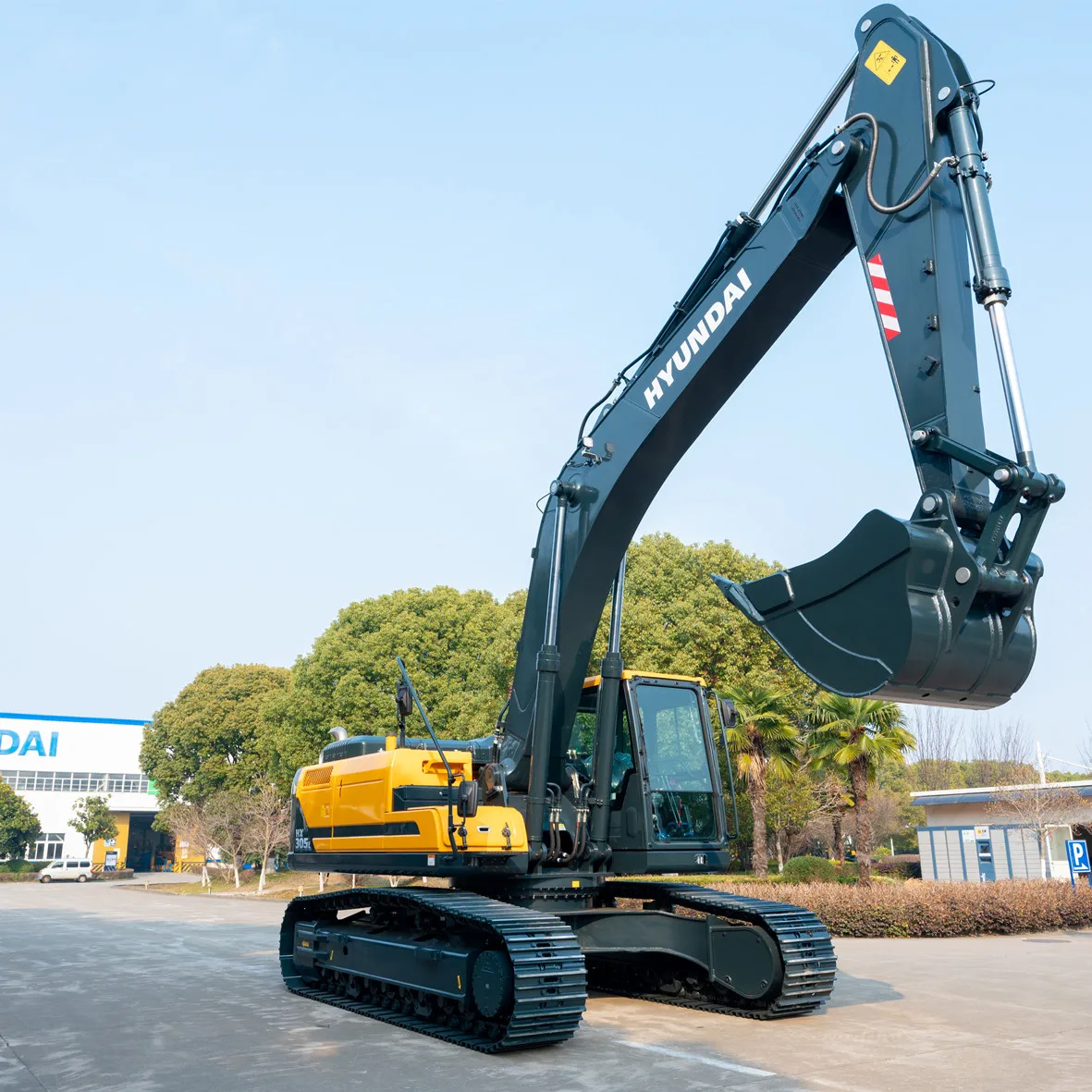 2023 korea made excavator 30 ton Hyundai  305 excavator price