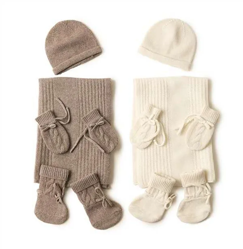 
New born gift set cashmere blanket beanie booties 