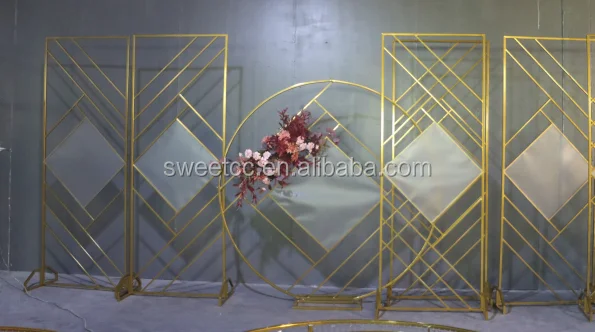 Wholesale Party Hollow out screen background set five Golden Metal Newest Backdrop For Wedding Decoration