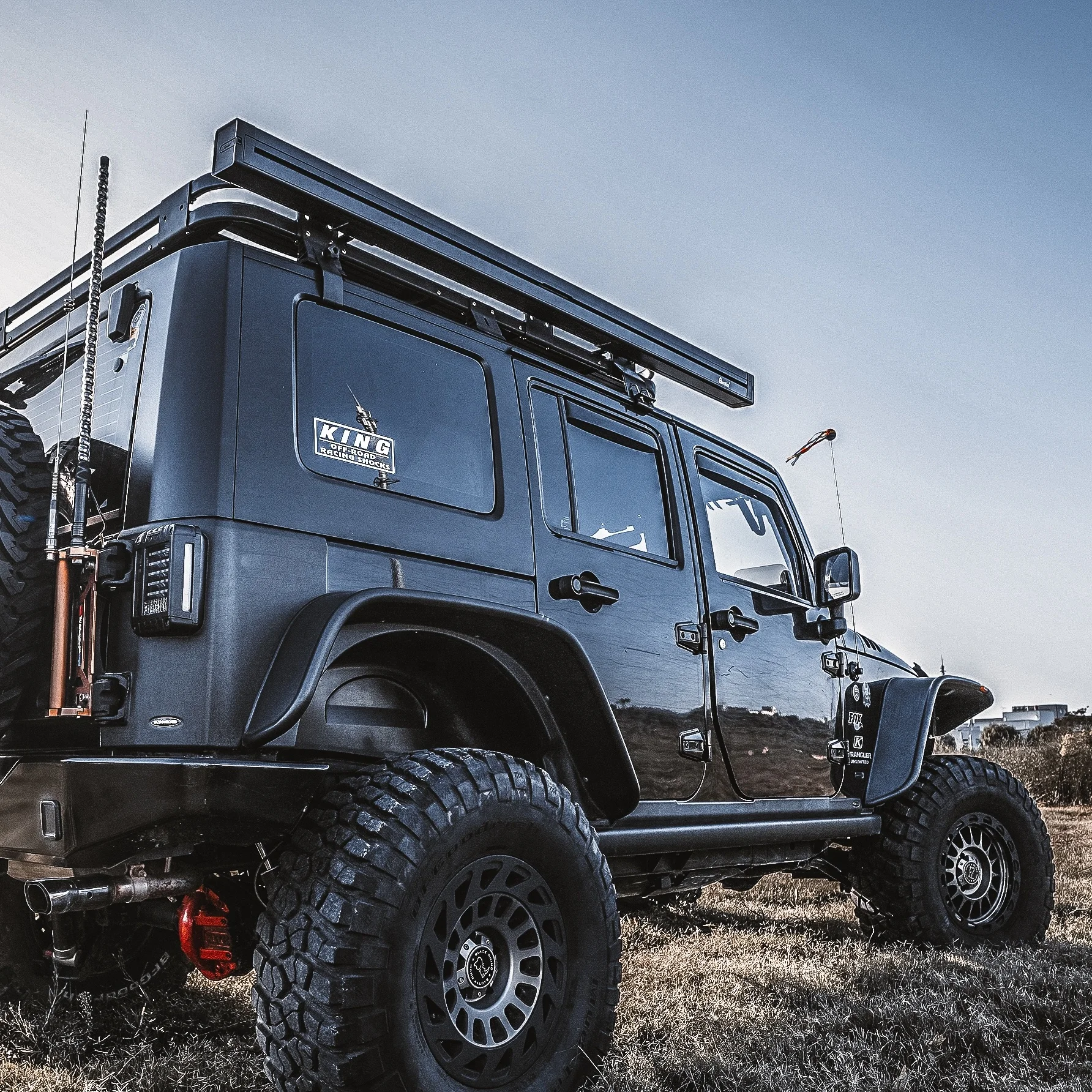 Выдвижной тент на крышу автомобиля 4x4 4wd