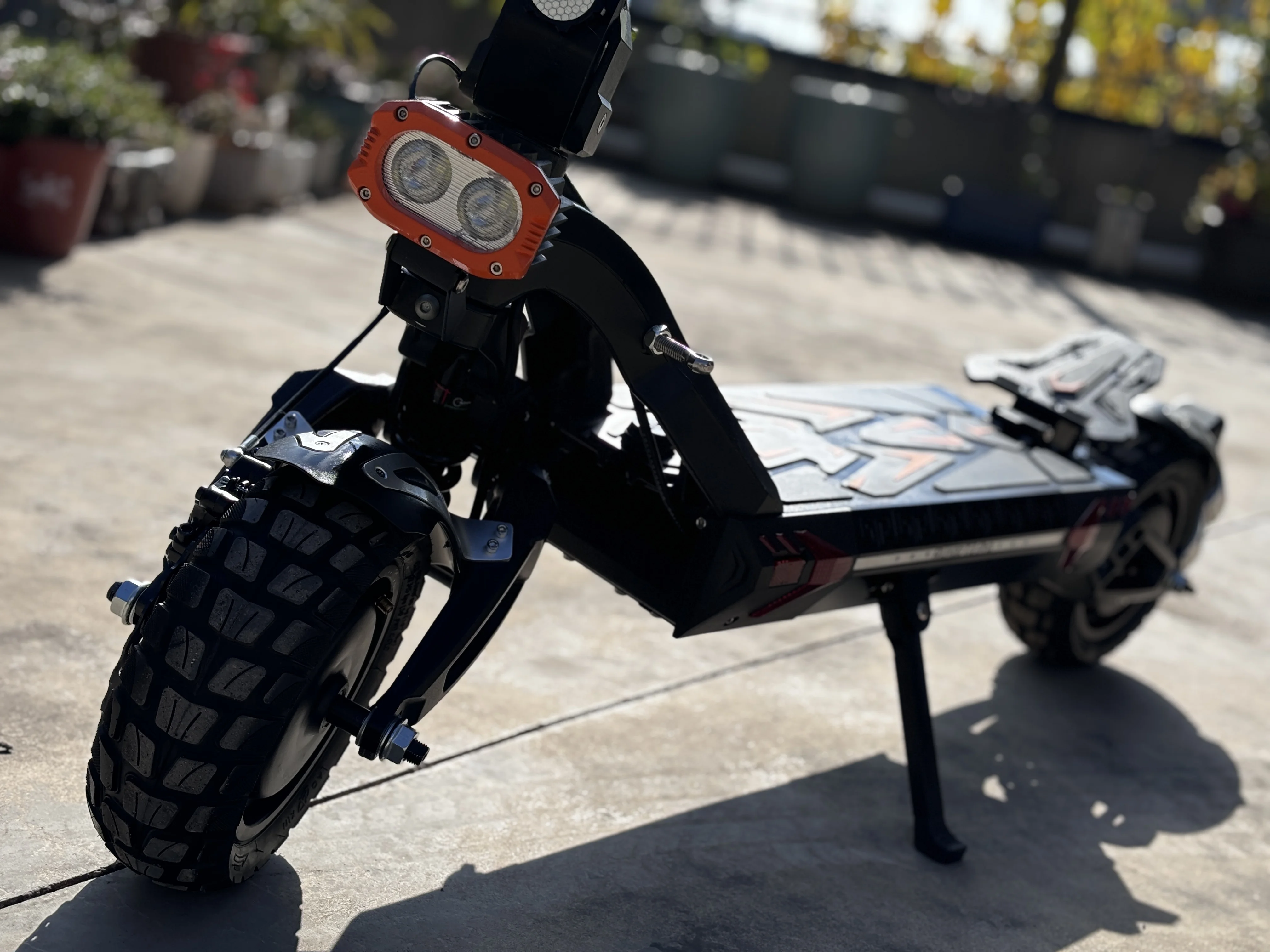 2023 hot sale dual motor 2 wheel 3200w 28.6ah battery electric scooter foldable for adult