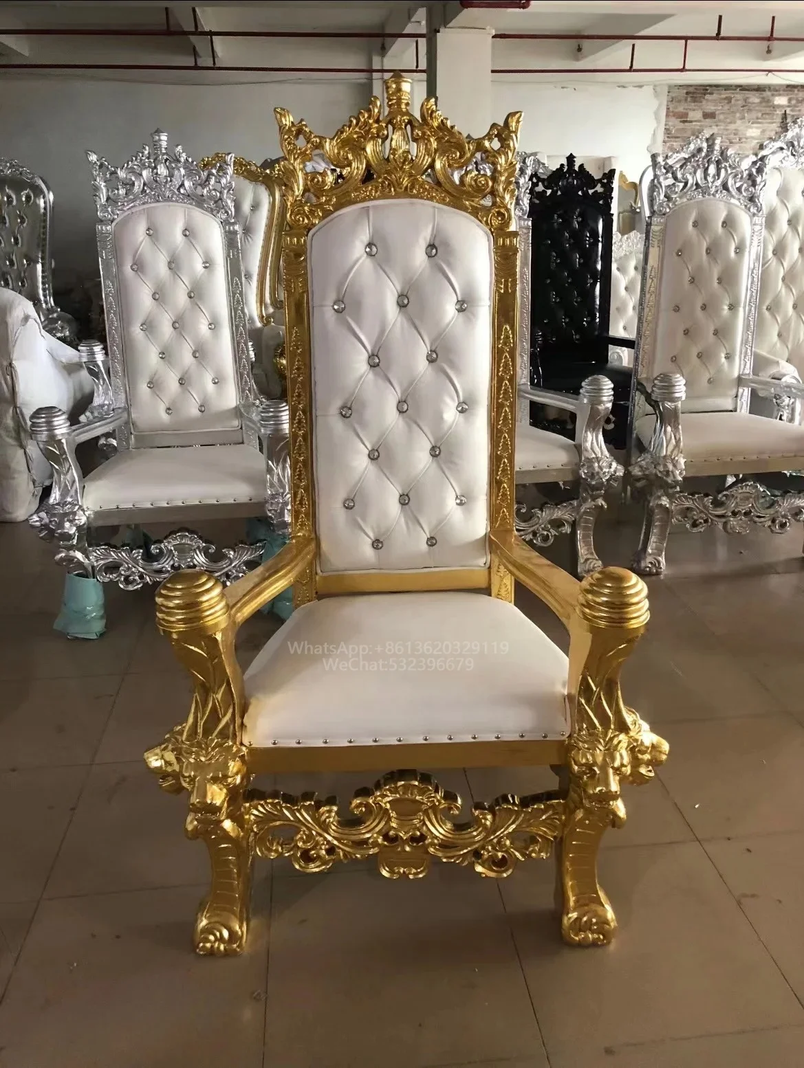 Luxury Antique High Back Throne Chair in Classical Gold/Silver Wood Carving White Leather Hotels Living Rooms Bars Entrances