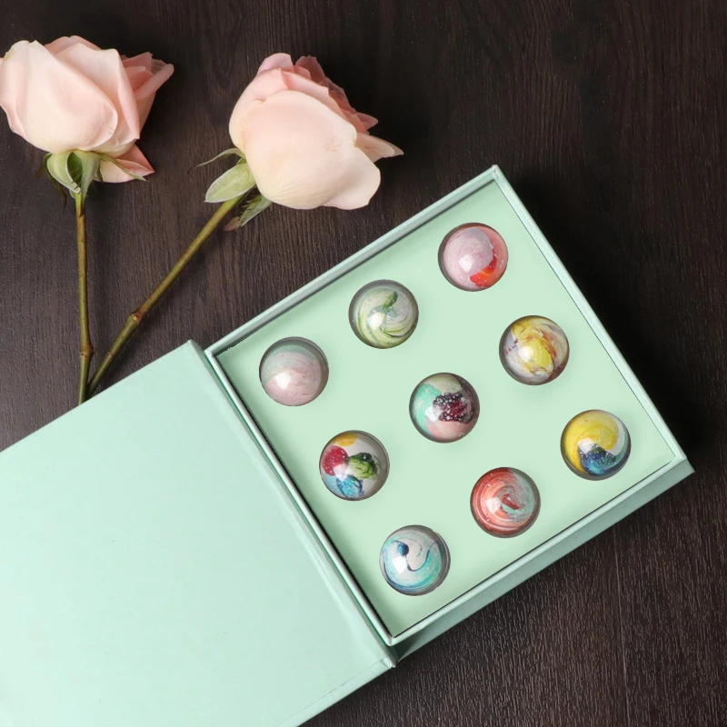 Wholesale Premium Magnetic Gift Box Custom Round Chocolate Packaging Box Chocolate Box With Tray