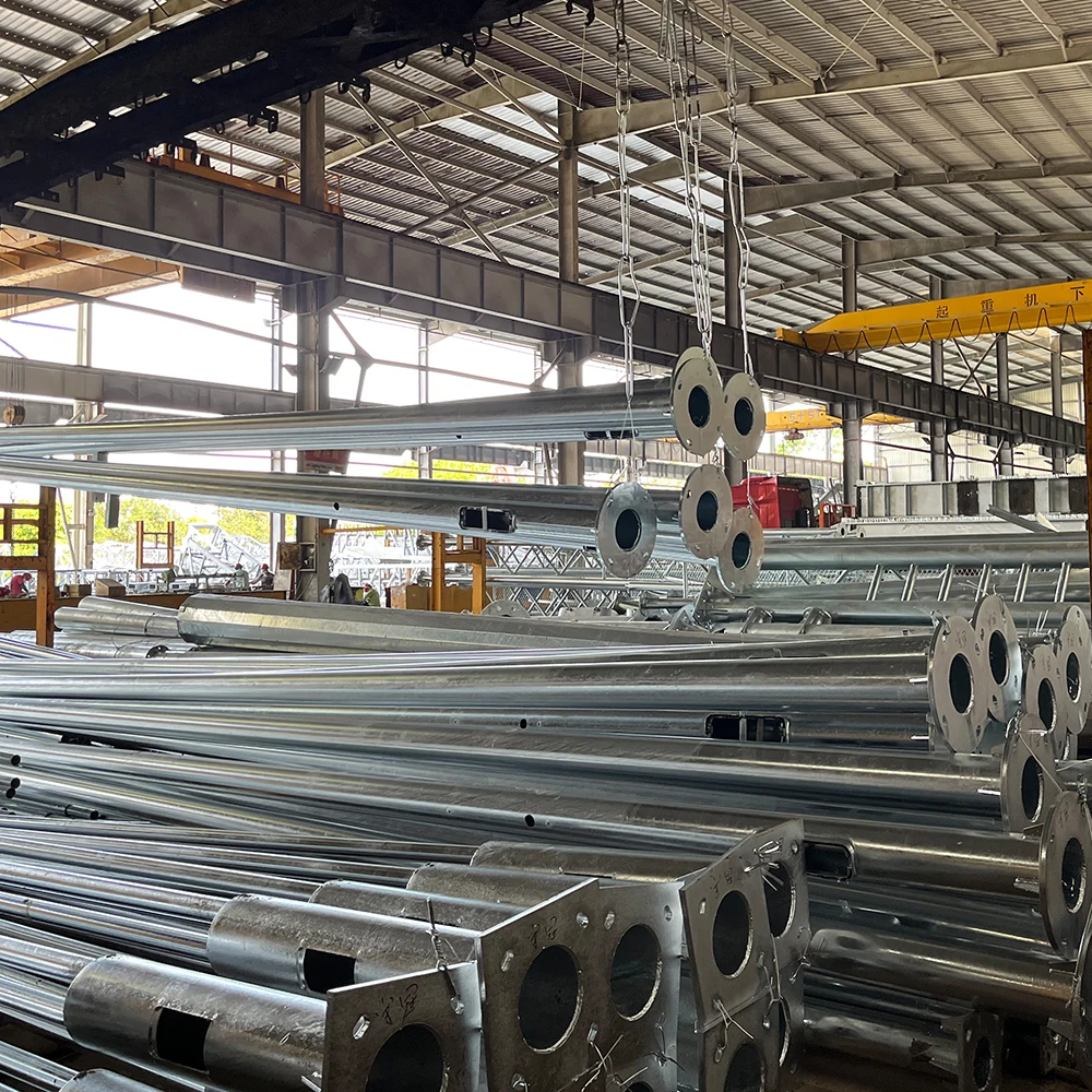 High Quality Q235 Steel  Park Lamp Pole Customized Warranty 3 Years Street Lighting Pole For Garden Highway Road Landscape Pole