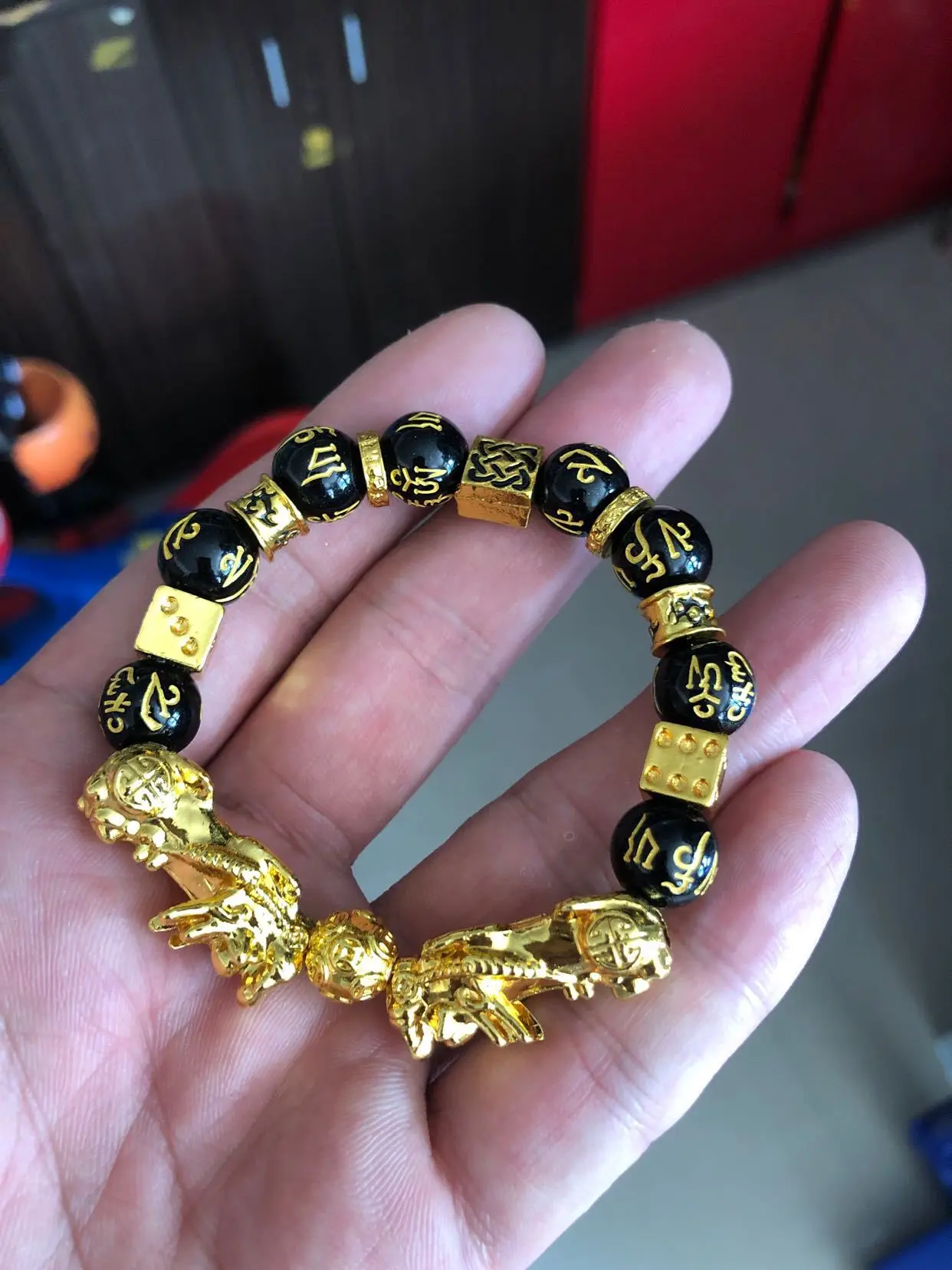  Directly Factory Wholesale Six-Character Mantra of Lucky Gold Plated Pixiu Fengshui Black Obsidian Bracelet