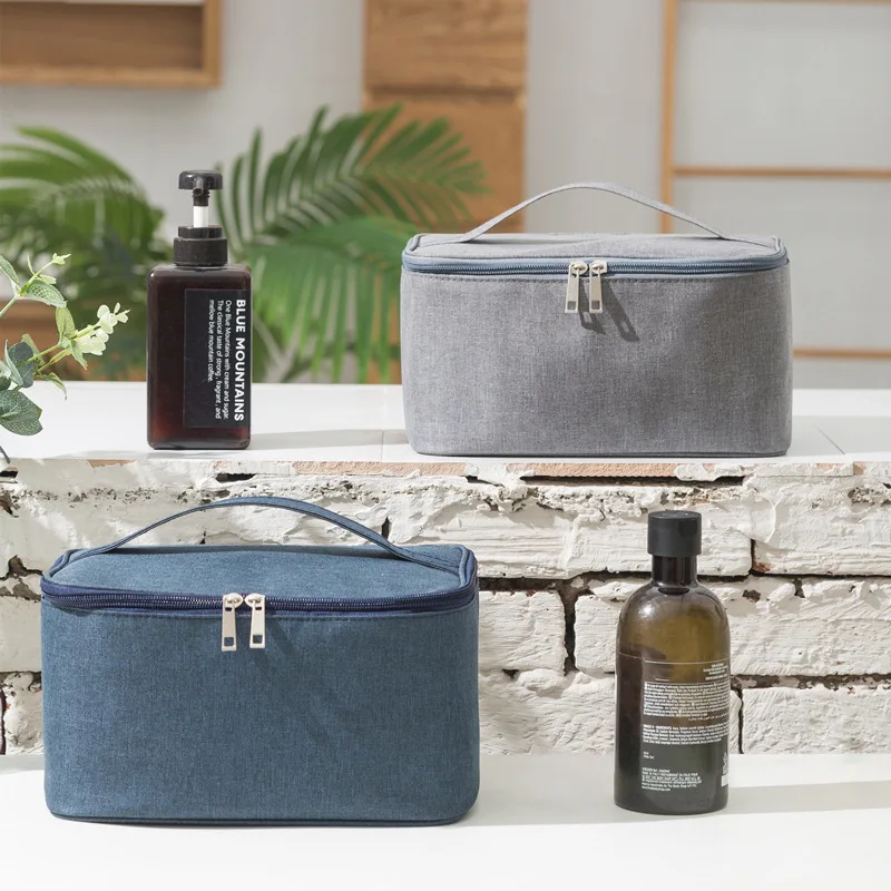Large Capacity Cationic Portable Square Wash Bag Oxford Cloth Waterproof Outdoor Storage Cosmetic Bag for Makeup Travel Use