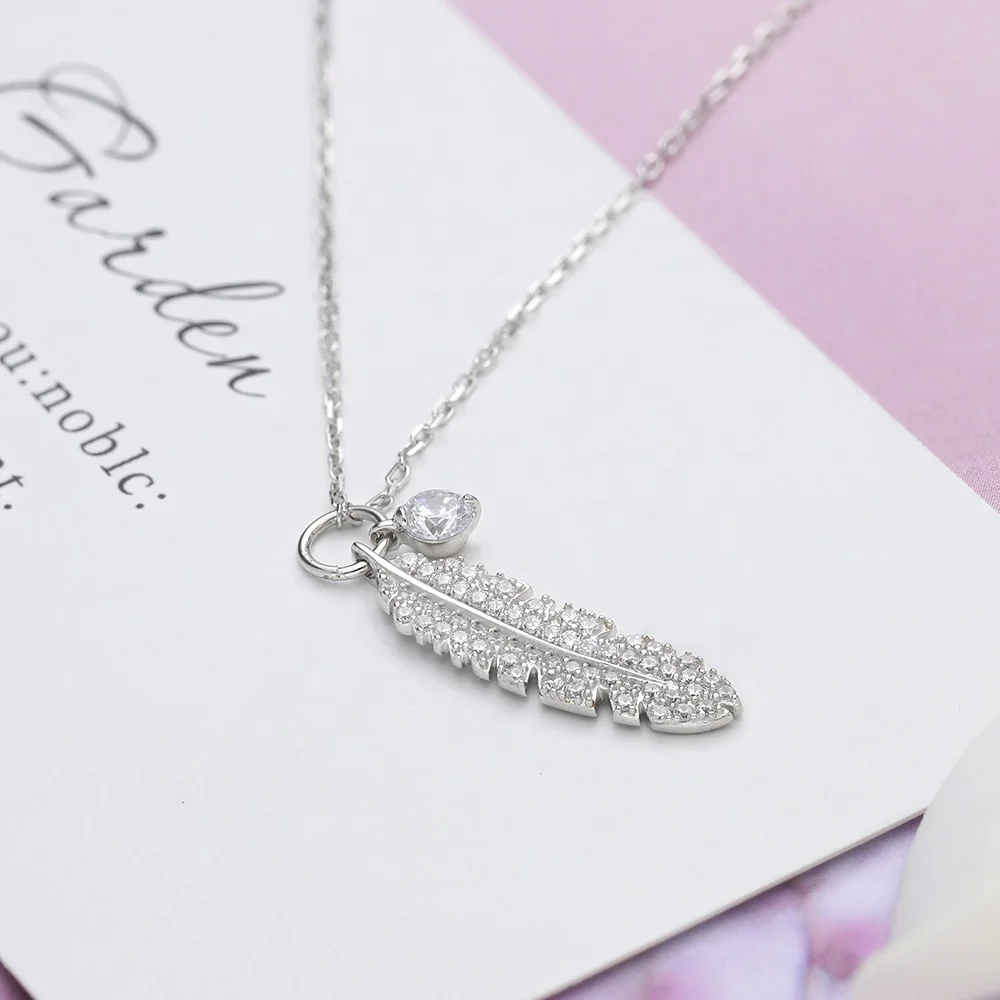 
2019 Latest Design Leaflike Strip Pendant Combination Zircon silver Necklace 