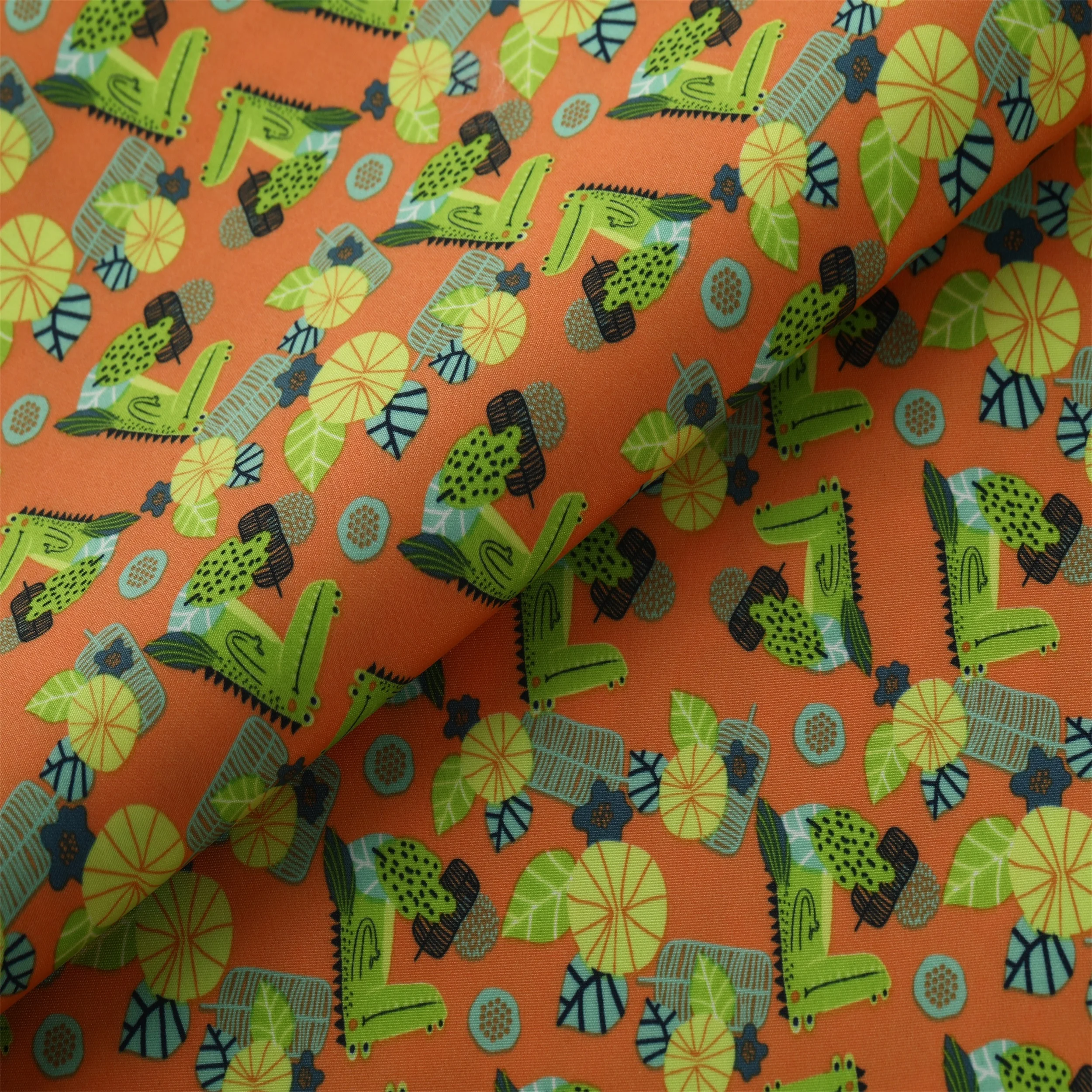 high quality 100% polyester Waterproof printed Plain peach skin velvet 75D*150D for shorts &pants