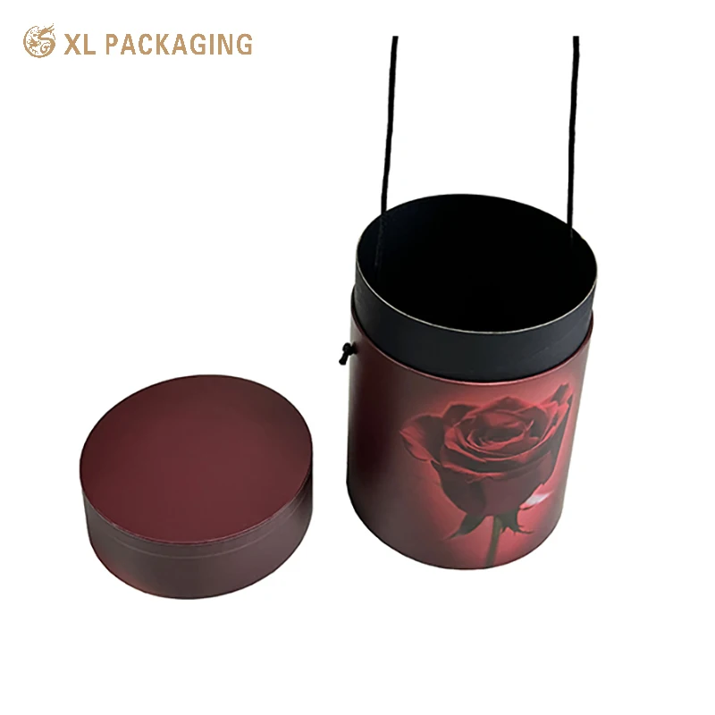 Bio-Degradable Paper Tube Gift Boxes Cylinder Cardboard Round Tube Packaging With Handle Rope
