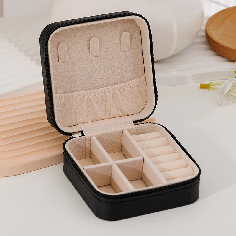 2024 Portable Jewellery Box Travel Storage Organizer Box Travel Small Girls Jewelry Case For Rings Earring Necklace Bracelet