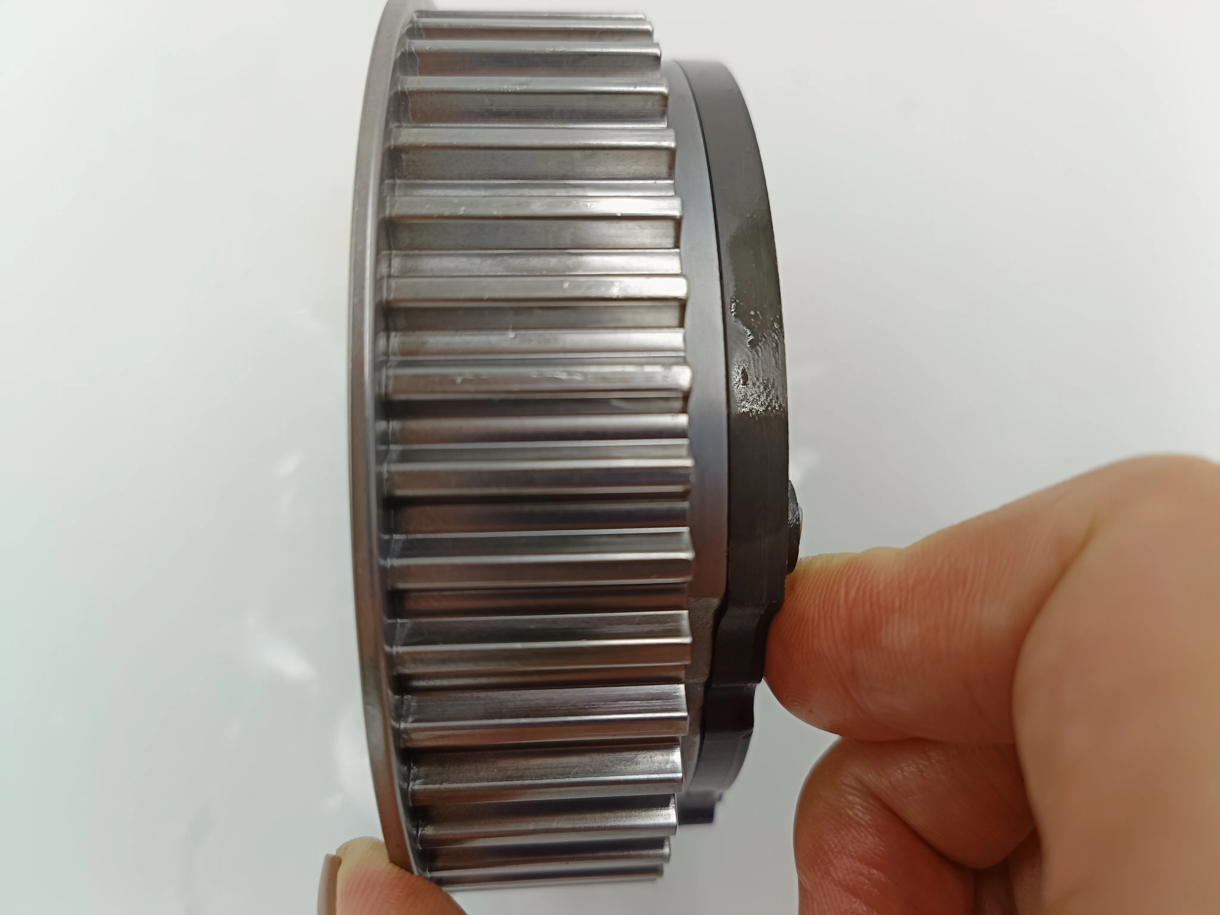 China manufacturer direct wholesale Engine parts Camshaft Phaser Gear Timing Gear 55567048 55567049