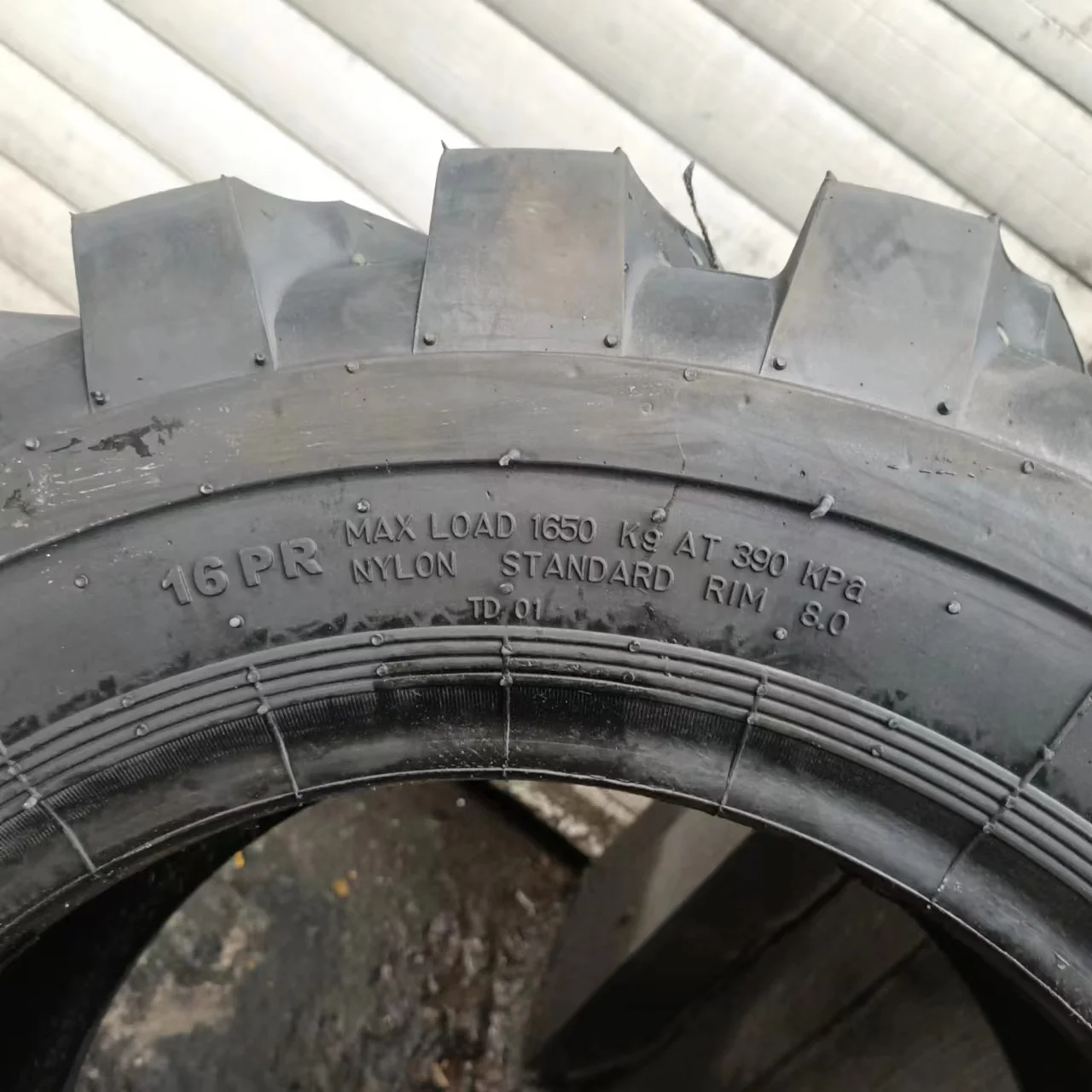 forklift industrial trailer skid steer loader telehandler wheel loader manlift10.5/46-16 OTR nylon tire