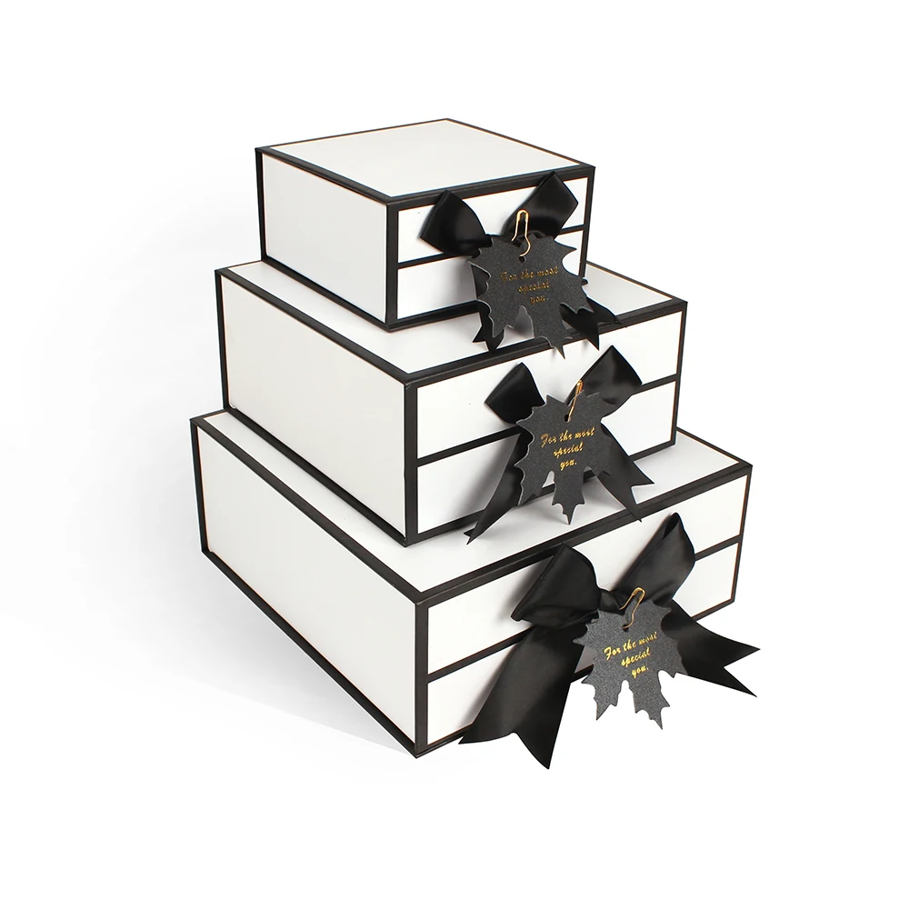 Custom logo printed magnet closure white cardboard wedding gift box for small business