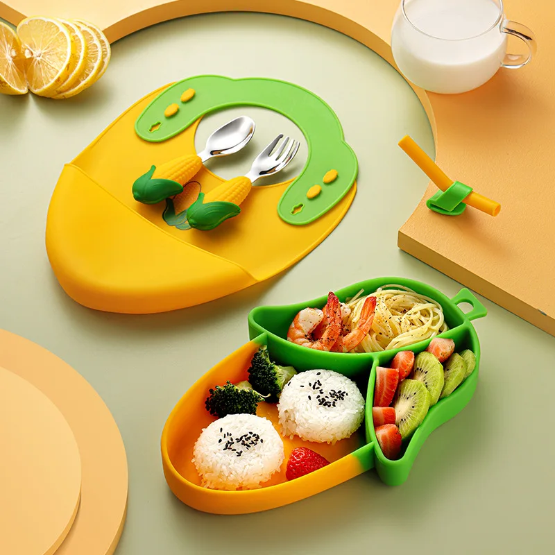 New best seller baby products and items baby silicone tableware set feeding supplies Fork spoon bibs set