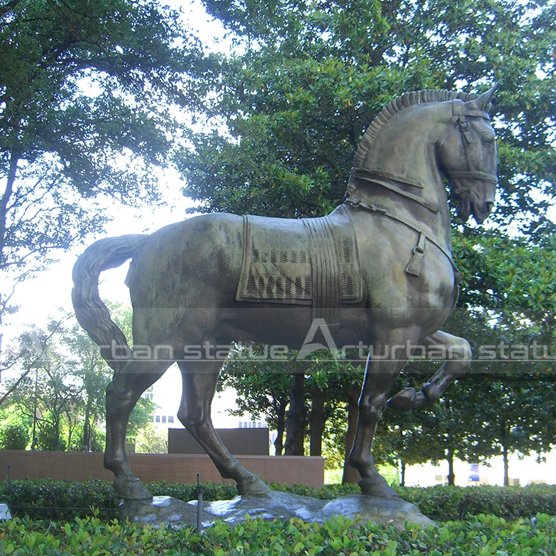 antique metal horse statue City decoration Manufacturer of custom sculpture