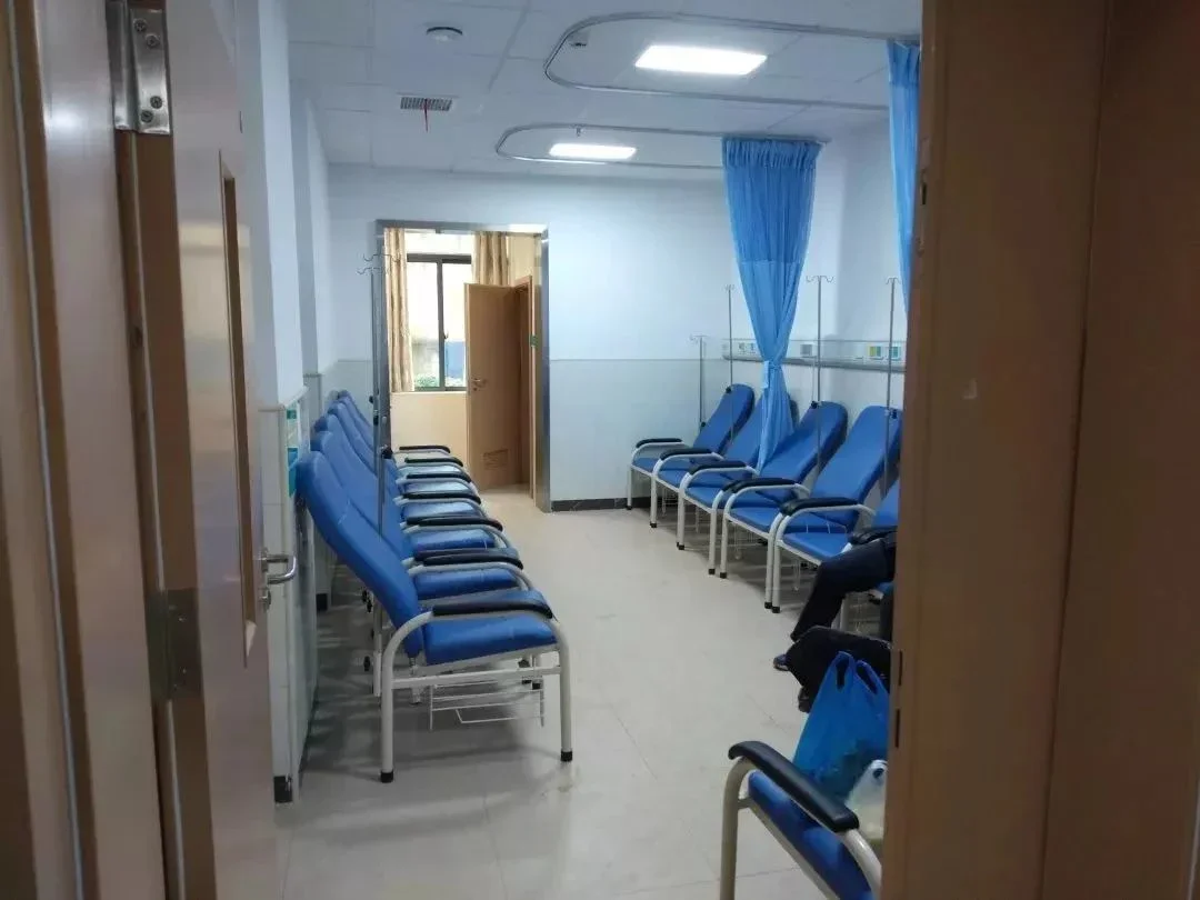 Кресло для переливания alопрыскивающееся на 3 места для больницы, клиники, медицинской комнаты ожидания с устройством, из нержавеющей стали