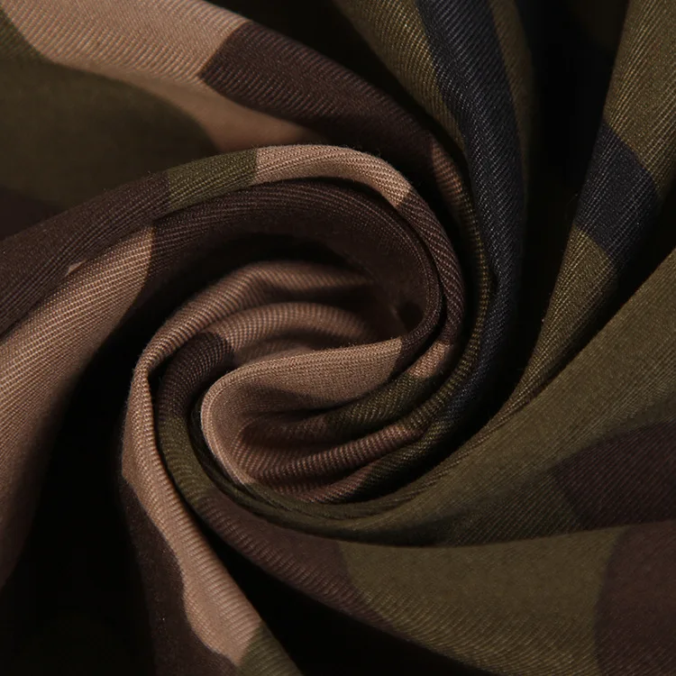 Wholesalers in China,90%cotton10%Polyamide fabric in army green color disruptive pattern