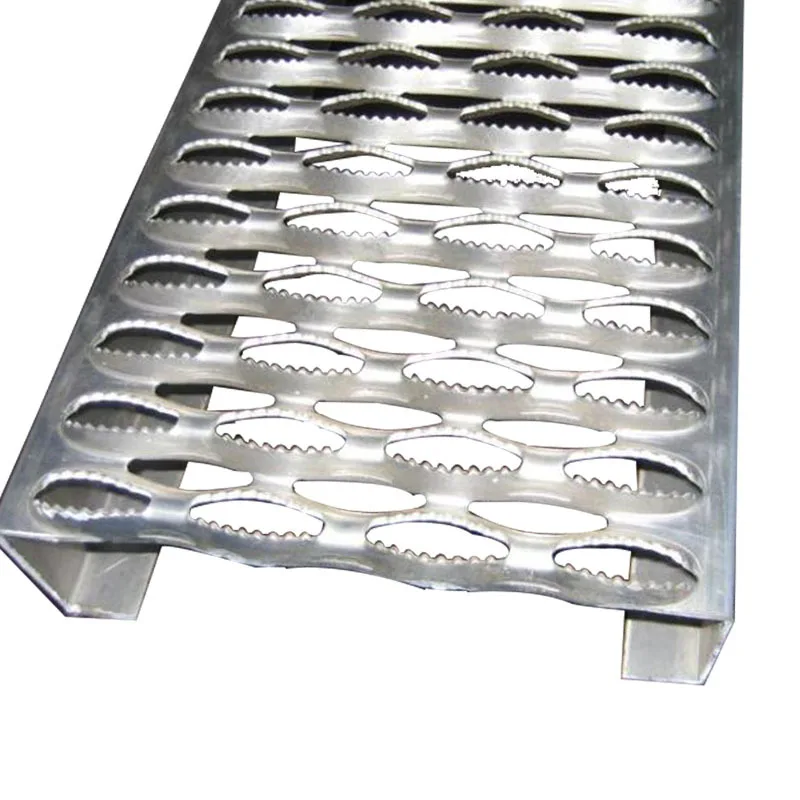 customized suitable for make a bridge for the passage of men galvanized  stainless steel 304 Walkway Safety Grating